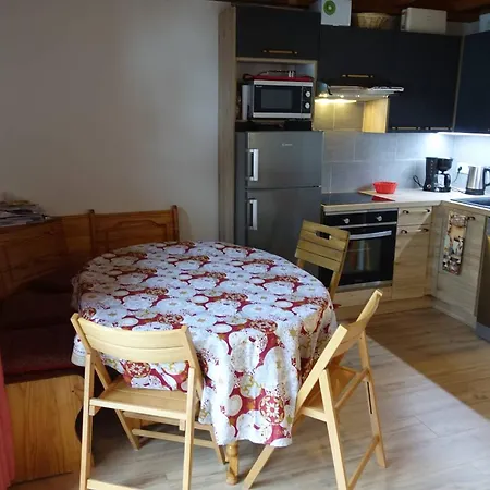 Διαμέρισμα Duplex 4/5 Pers., Centre Areches-beaufort, Piscine, Proche Commerces Et Pistes - Fr-1-342-142 Arêches